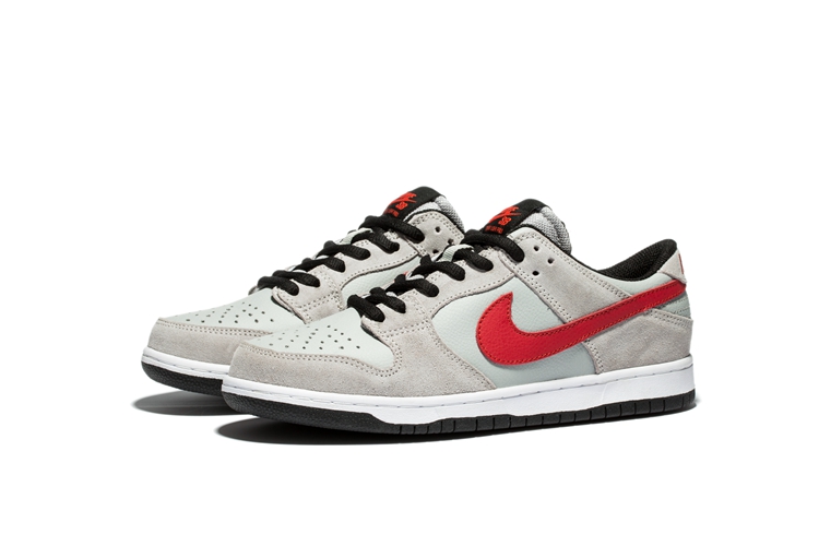 Men Nike Low Pro IW Sb Grey Black Red Shoes - Click Image to Close